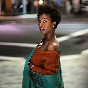 Meet your Posher, Nia